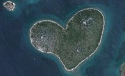 10 Amazing Google Earth Findings