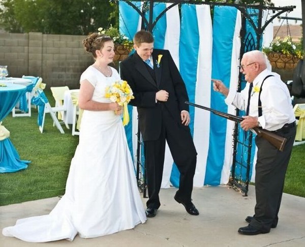 Funny Wedding Photos