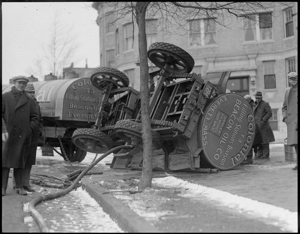 Car crashes from 30's