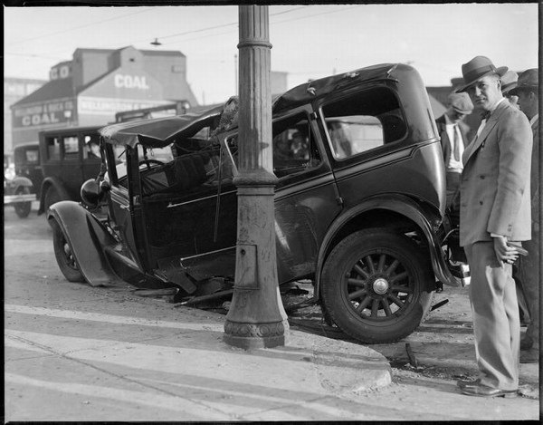 Car crashes from 30's