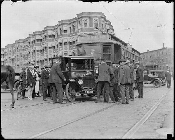 Car crashes from 30's