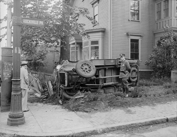 Car crashes from 30's