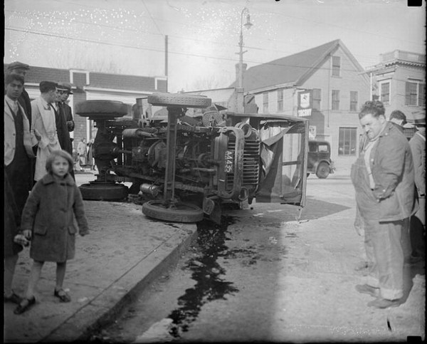 Car crashes from 30's