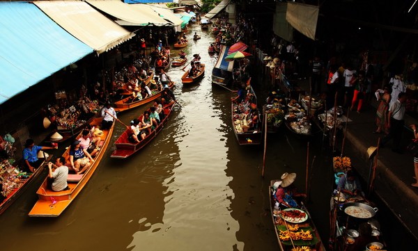 Floating Market